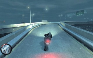 GTA4惊现绝版画面：汽车狂飙途中画面狂晃，引擎爆燃冒烟惊心动魄！