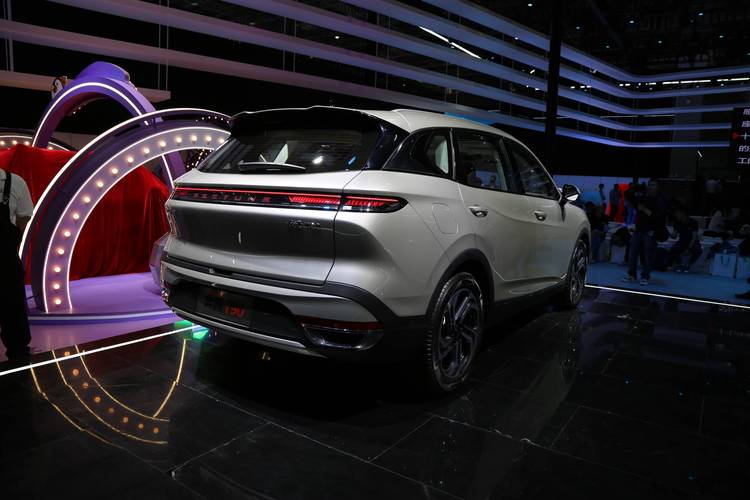 2023年度热销排行:黑色汽车蜡哪个品牌更胜一筹?-第2张图片-49车牌靓号 2023年度热销排行:黑色汽车蜡哪个品牌更胜一筹?-第2张图片-49车牌靓号